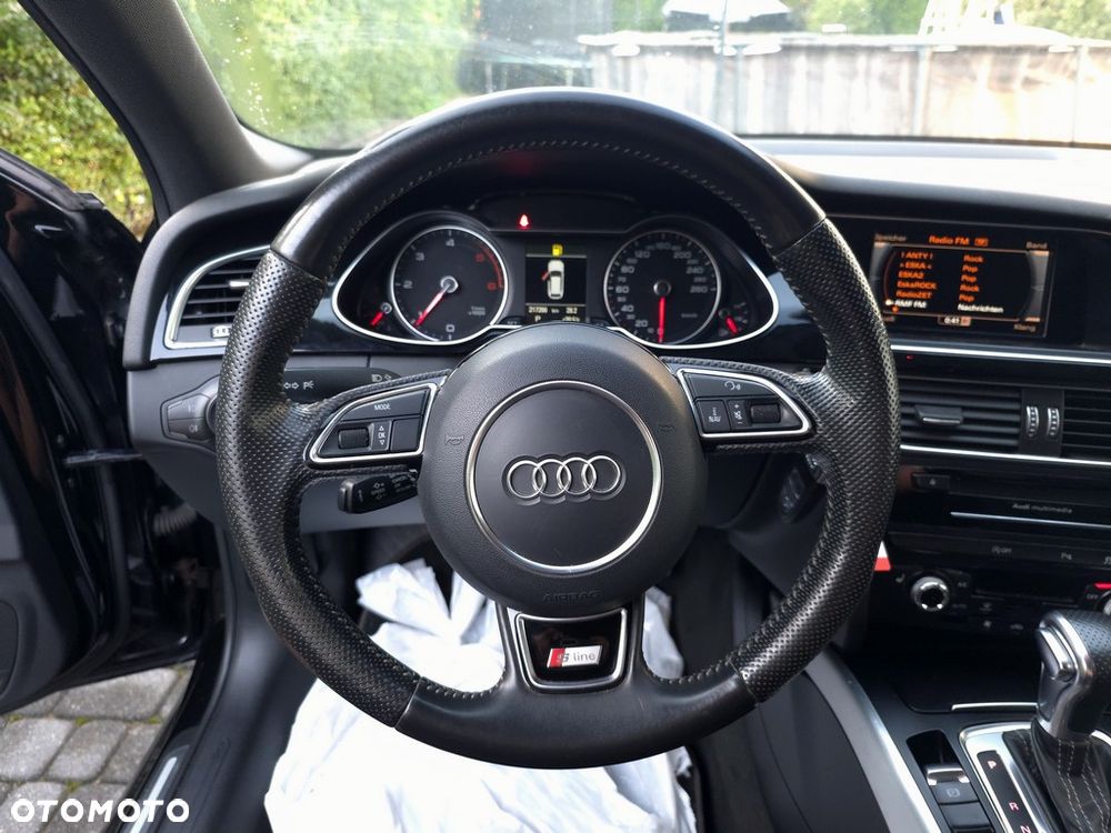 Audi A4 Avant 2.0 TDI Quattro S tronic - 14