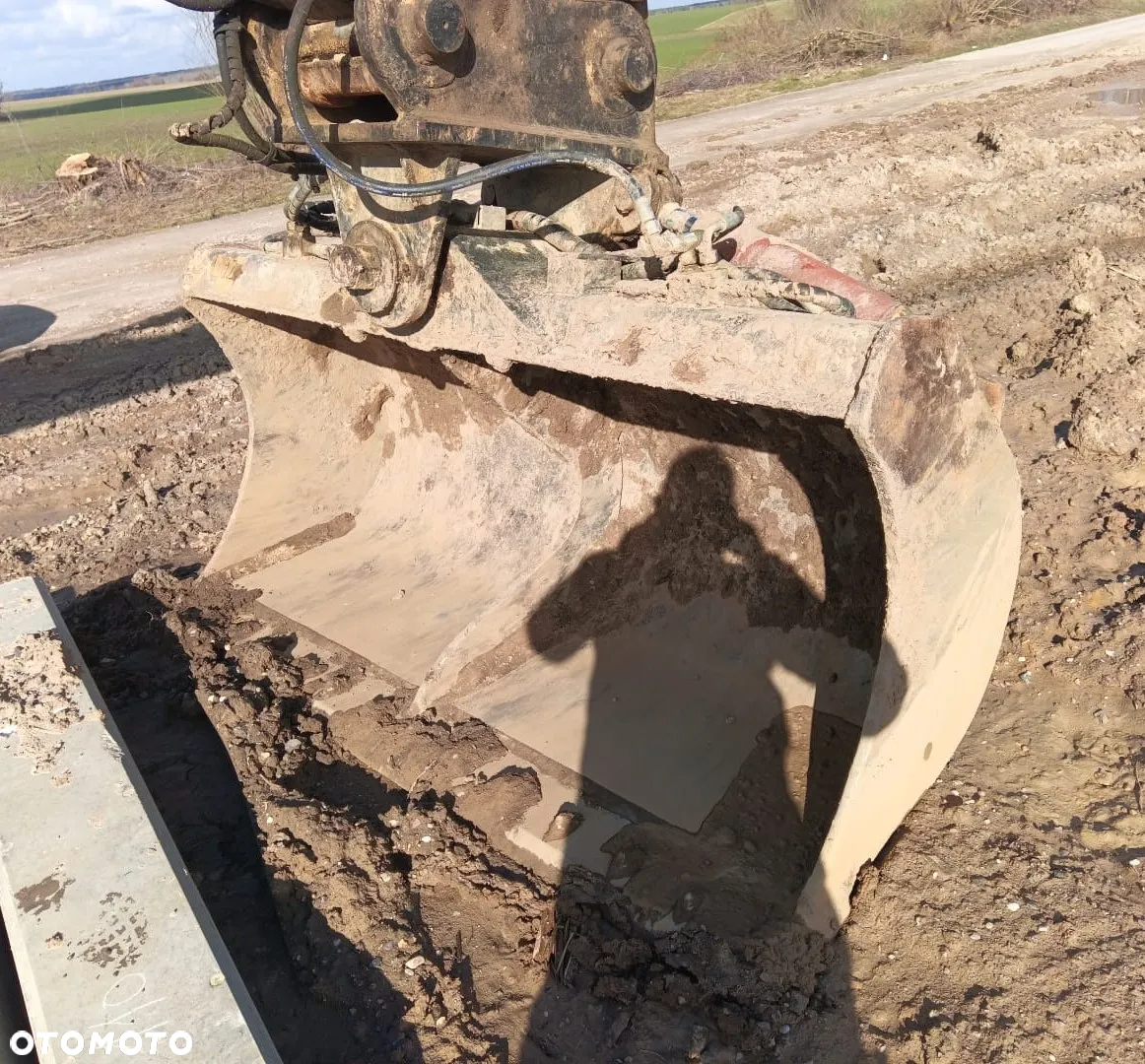 ŁYŻKA SKARPOWA uchylna 84", 90mm, 30t - 4