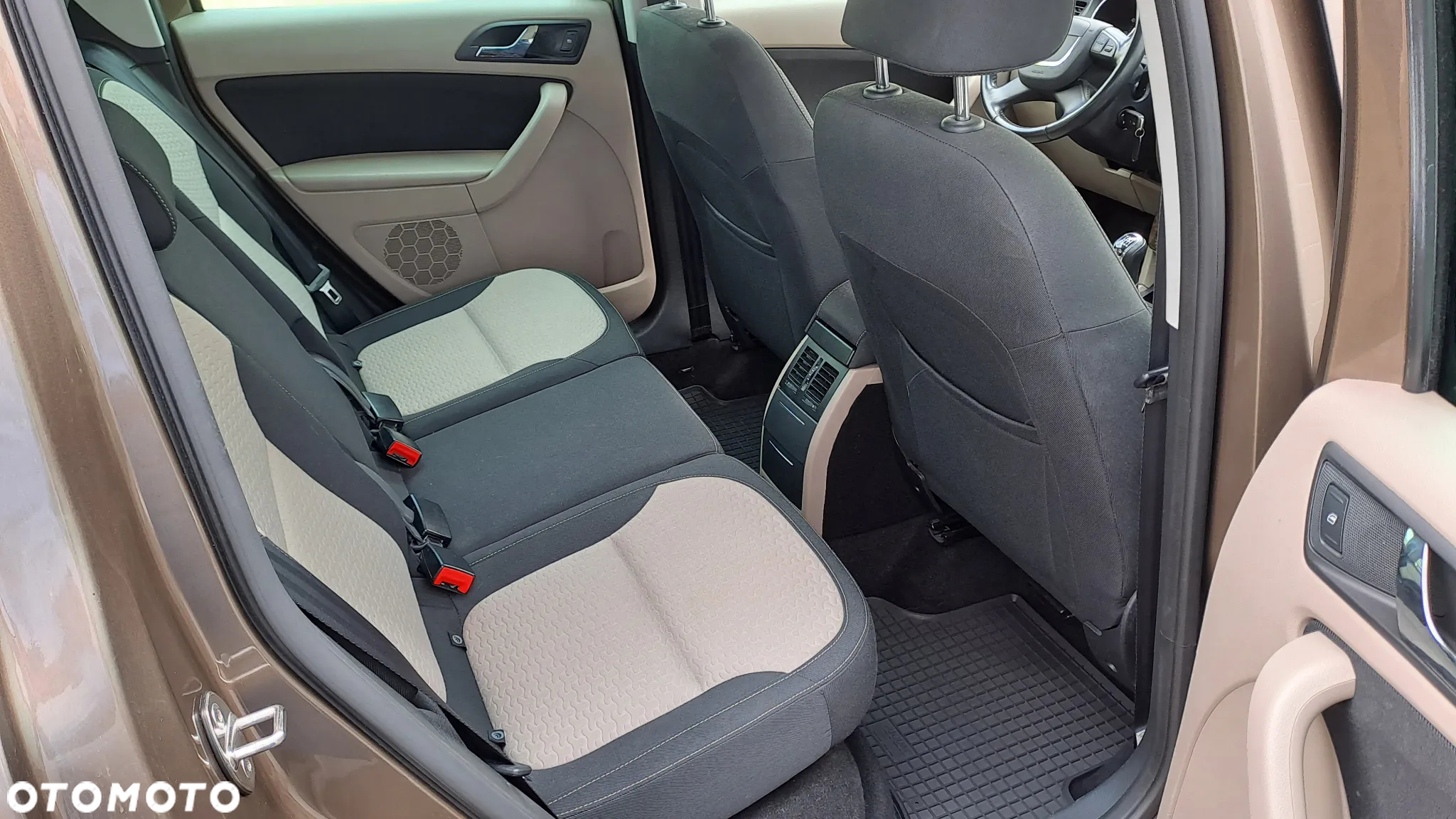 Skoda Yeti 1.8 TSI 4x4 Elegance - 8