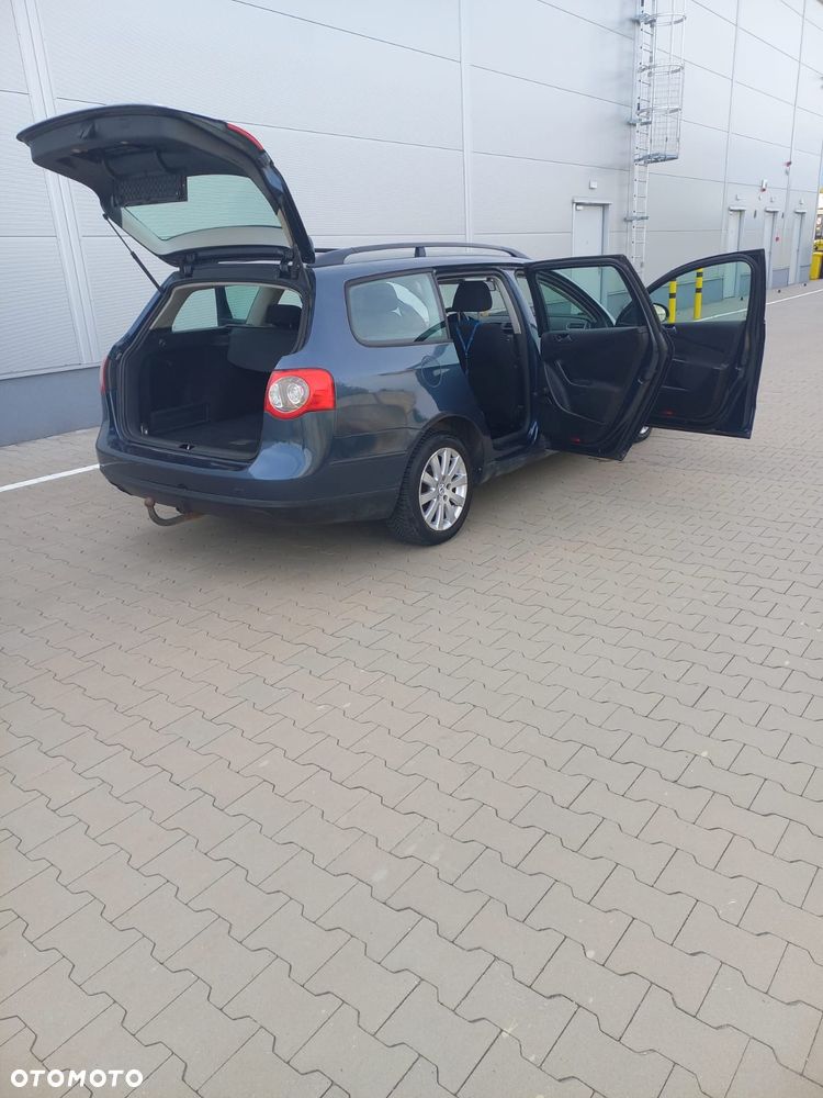 Volkswagen Passat - 18