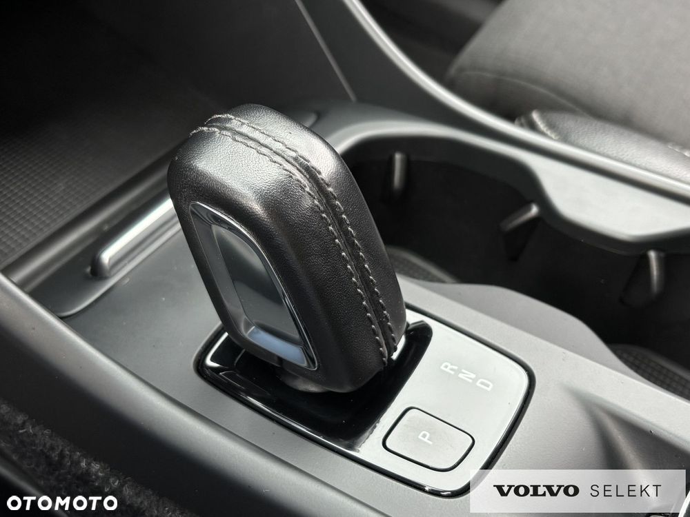Volvo XC 40 - 20