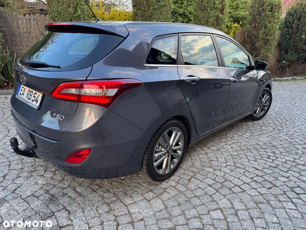 Hyundai i30 blue 1.6 GDI Style - 12