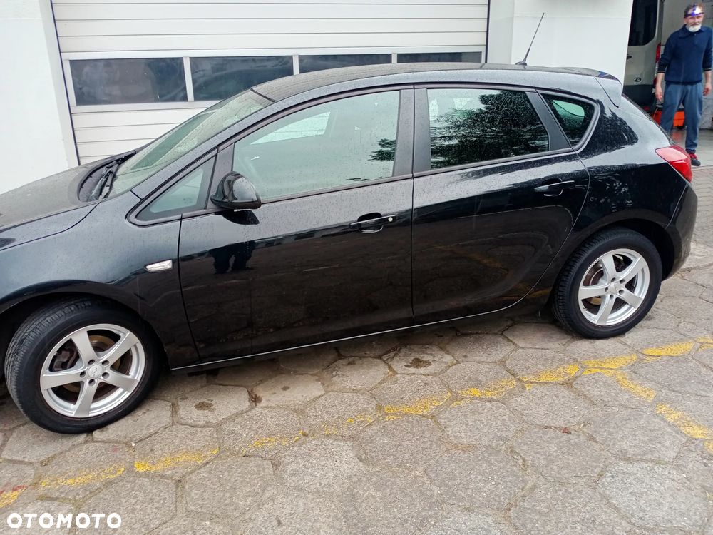 Opel Astra - 3