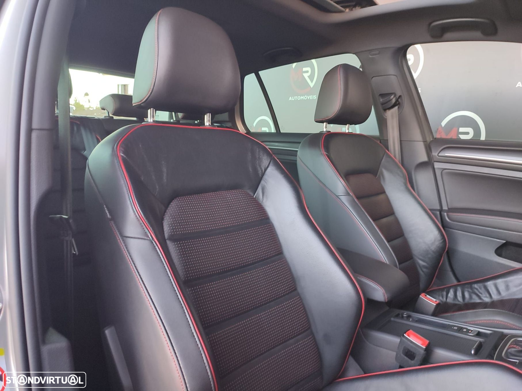 VW Golf 2.0 TSI GTI DSG Performance - 29