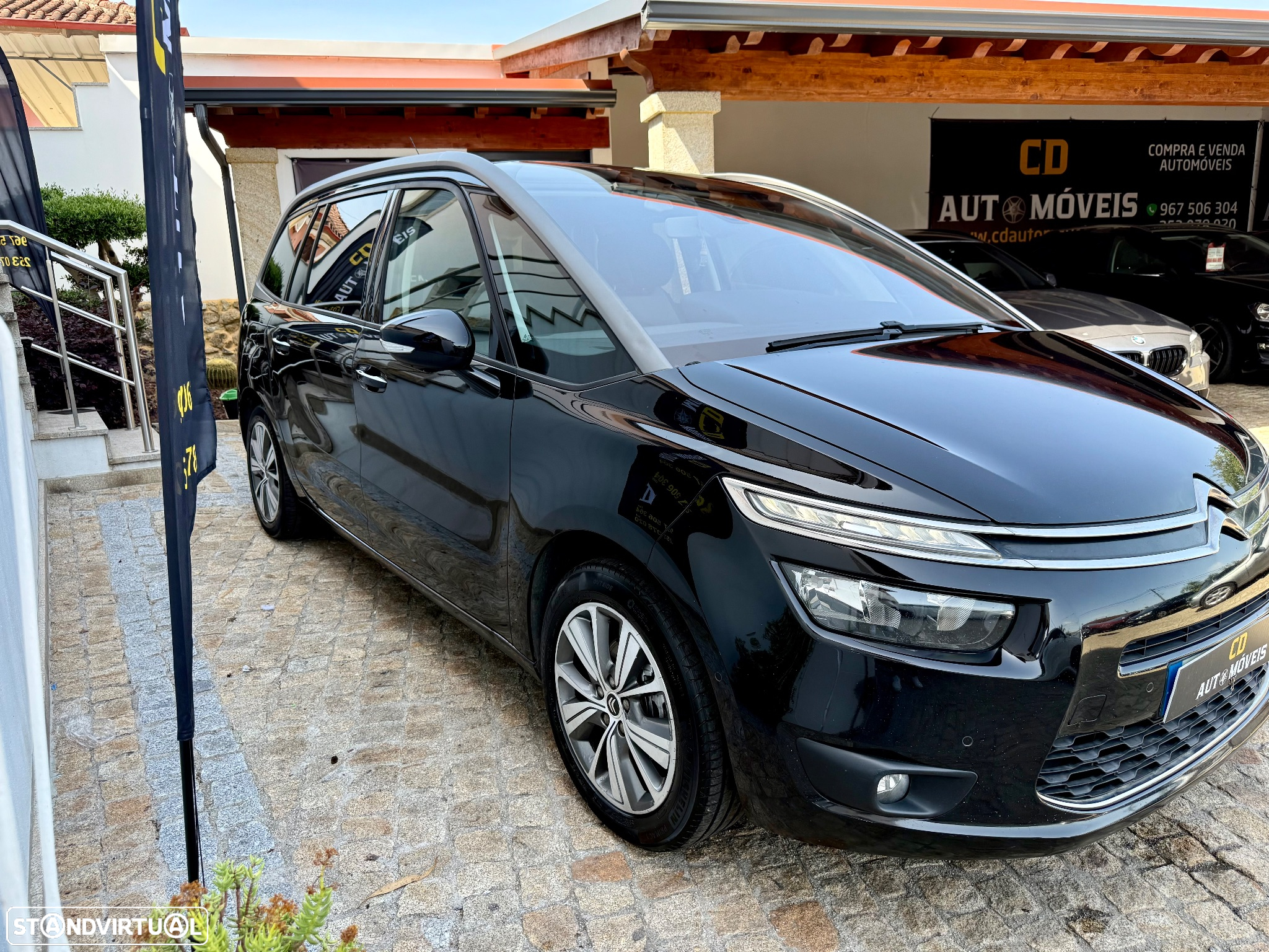 Citroën C4 Grand Picasso e-HDi 115 Intensive - 25