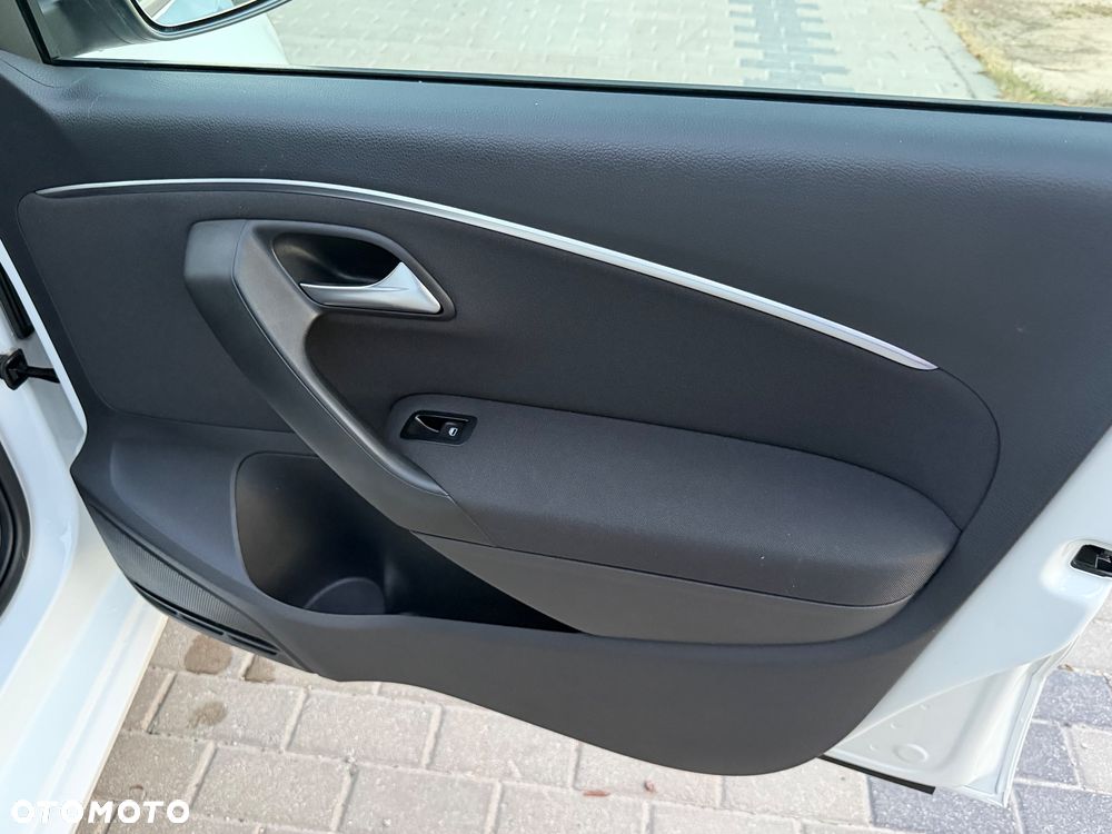 Volkswagen Polo 1.2 TSI Highline - 16