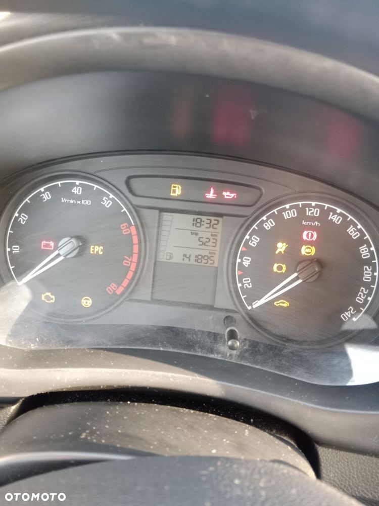 Skoda Fabia - 14