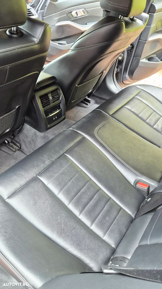 BMW Seria 3 320d Aut. M Sport - 6