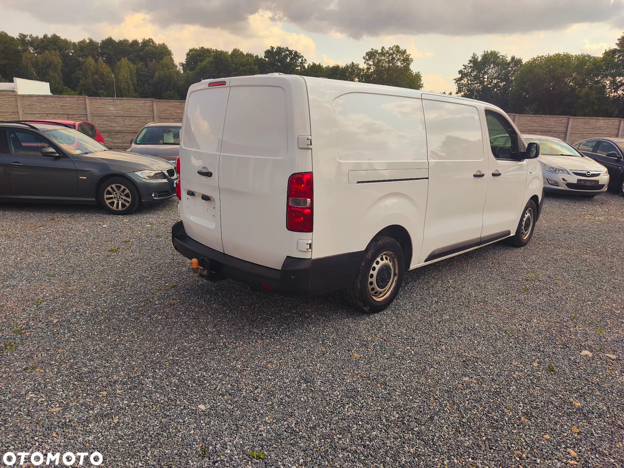 Peugeot Expert - 8