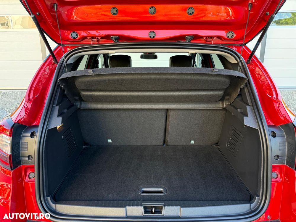 Renault Captur TCe 150 EDC GPF BOSE EDITION - 19