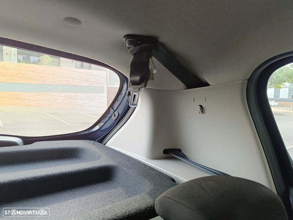 Dacia Sandero SCe 75 Laureate - 14