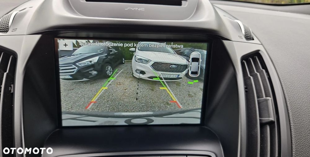 Ford Kuga 2.0 TDCi 2x4 Titanium - 22