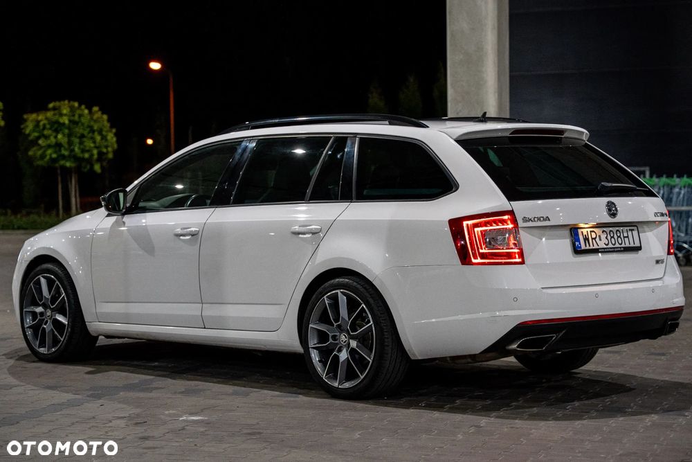 Skoda Octavia 2.0 TSI RS - 6