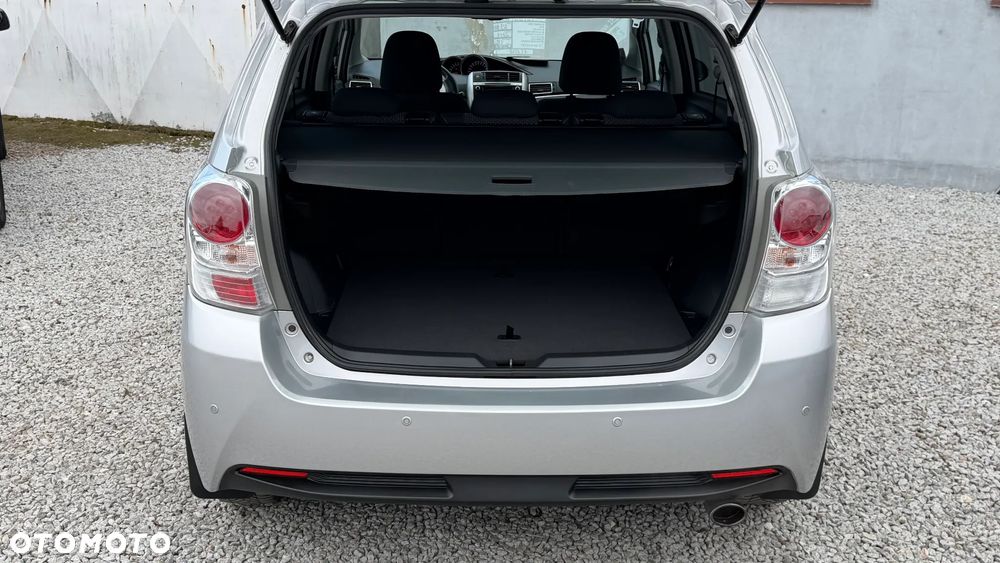 Toyota Verso 1.8 5-Sitzer Executive - 12