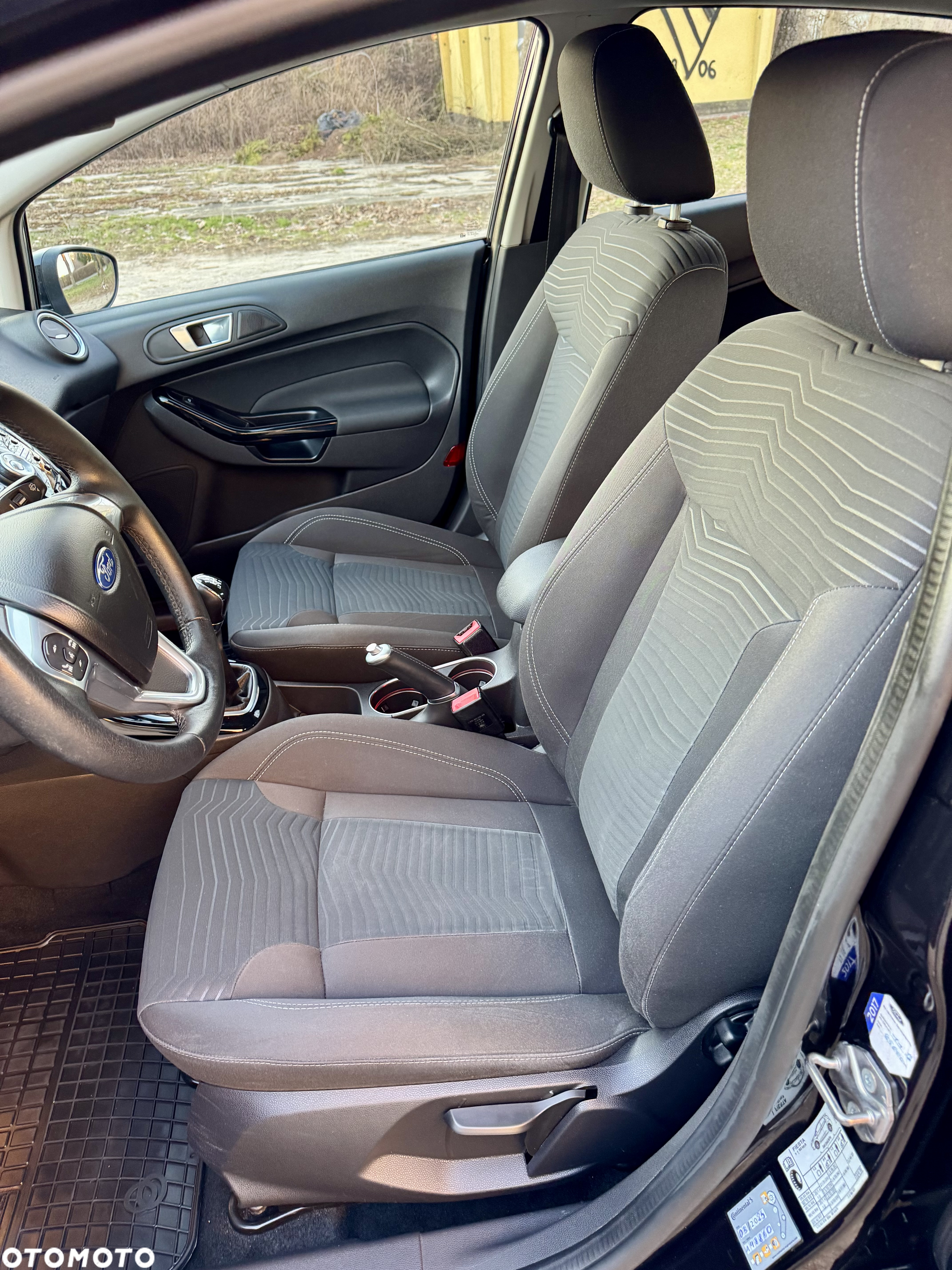 Ford Fiesta 1.0 EcoBoost Start-Stop Titanium - 23