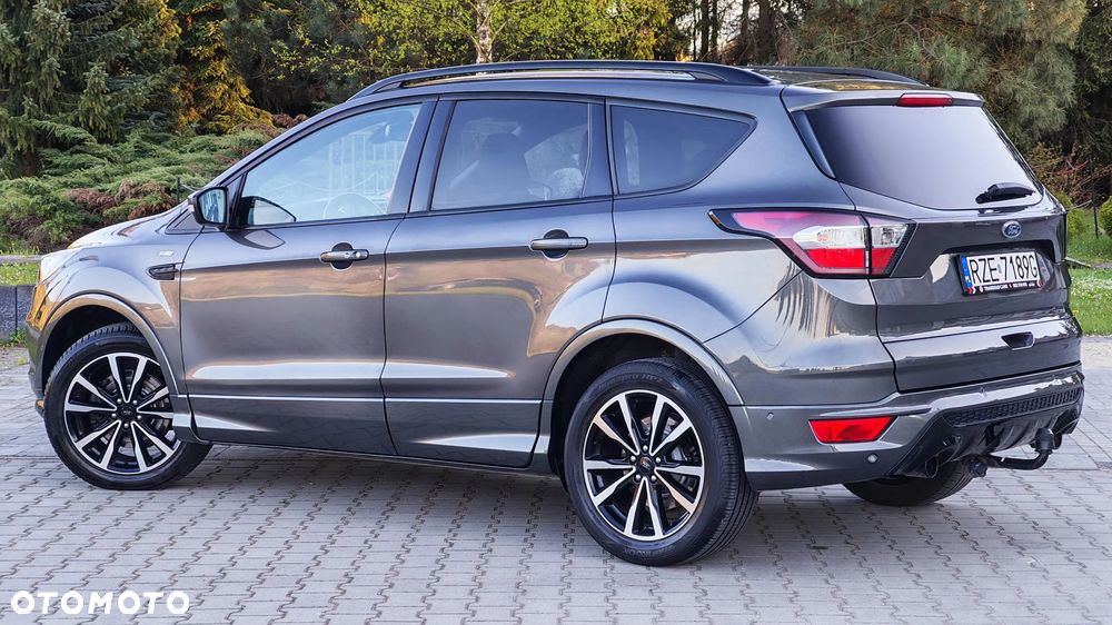 Ford Kuga 2.0 TDCi 4x2 ST-Line - 11