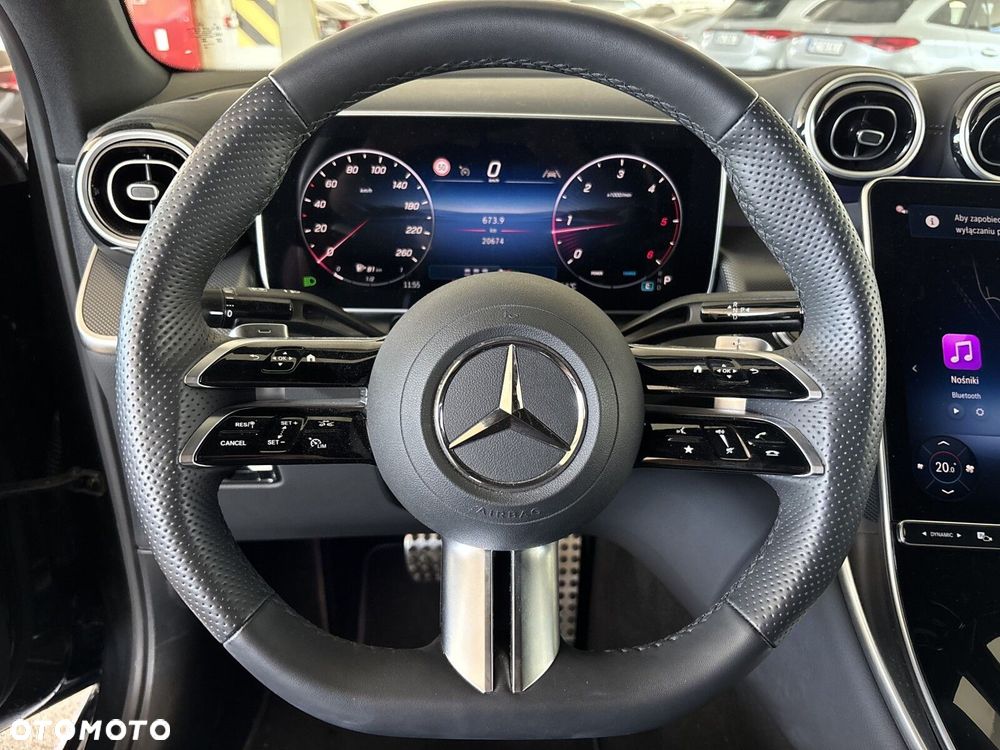 Mercedes-Benz GLC - 12