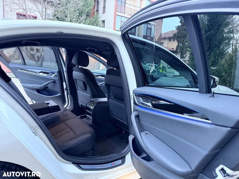 BMW Seria 5 520d xDrive Aut. M Sport Edition - 12