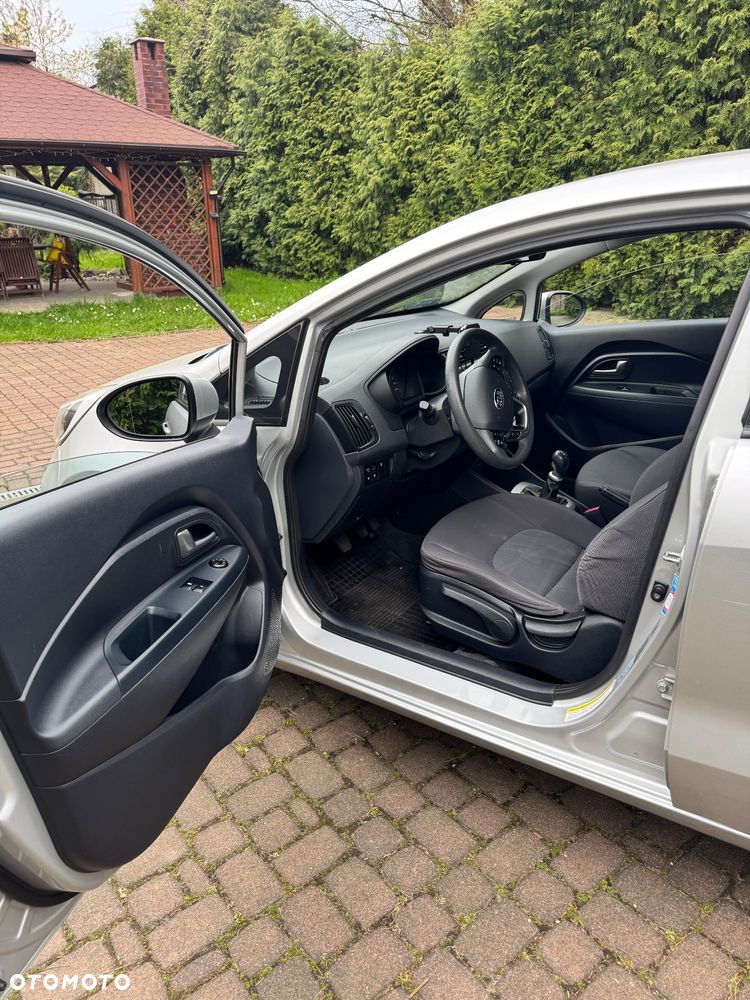 Kia Rio 1.4 crdi M - 6