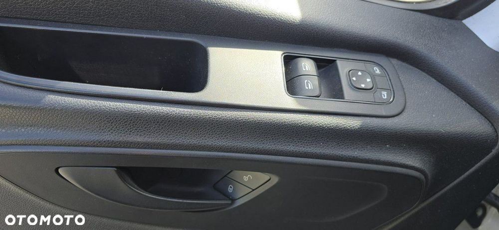 Mercedes-Benz Sprinter - 29