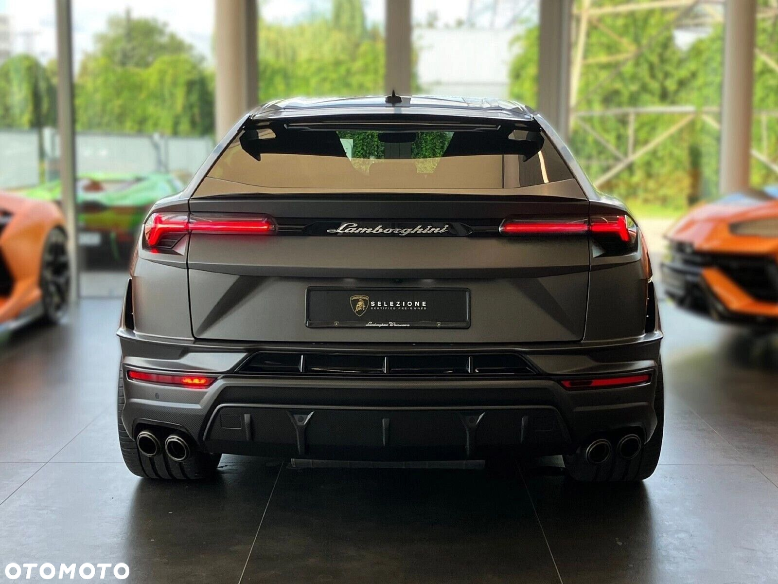 Lamborghini Urus - 4