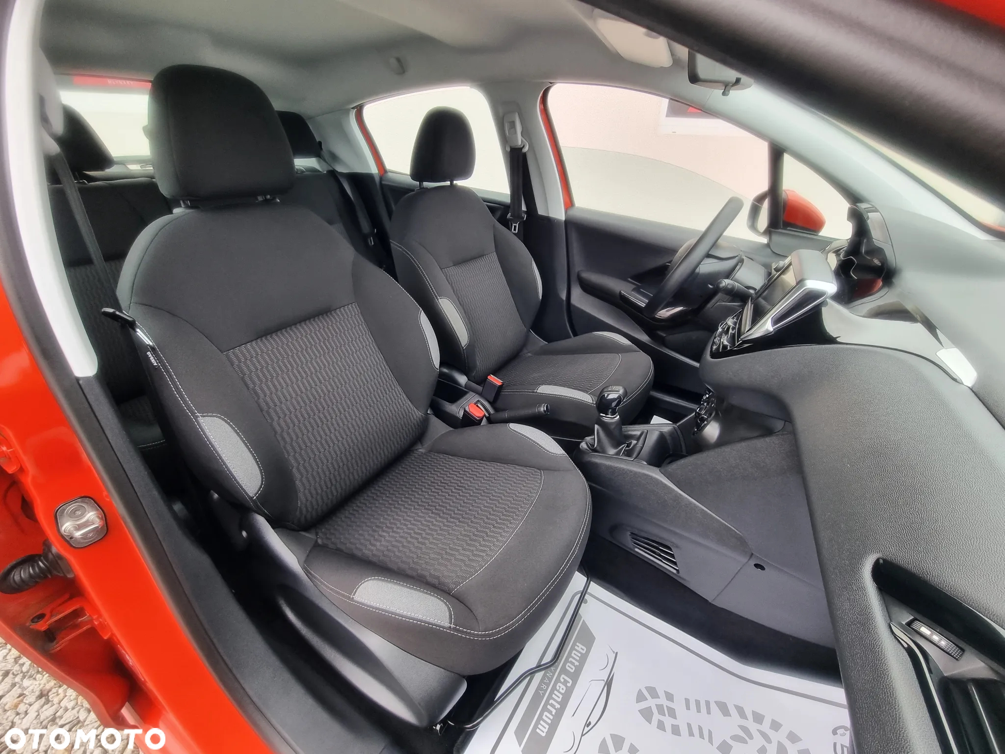 Peugeot 208 1.2 PureTech Active - 10