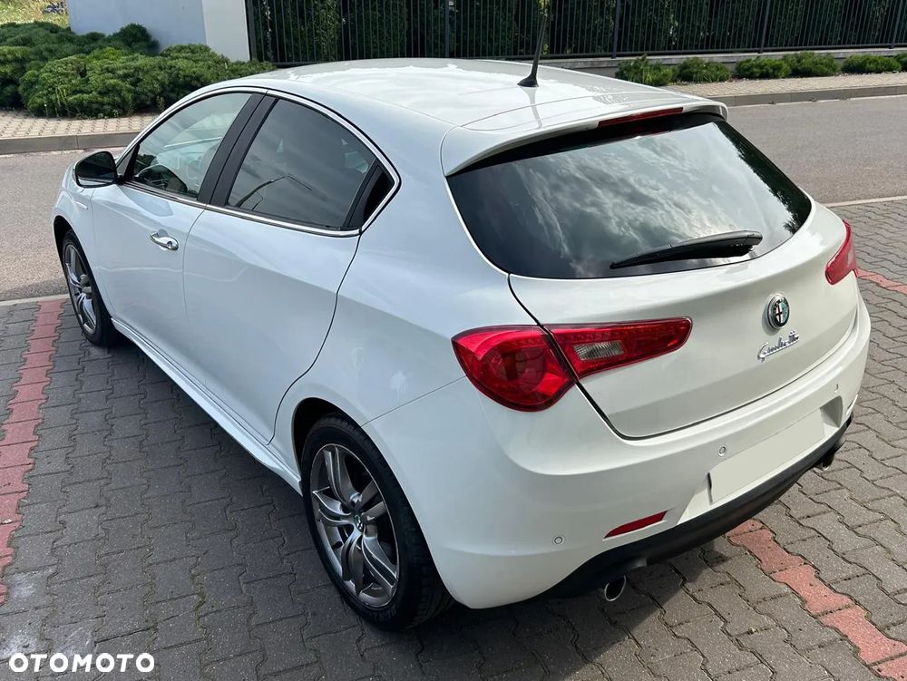 Alfa Romeo Giulietta - 4