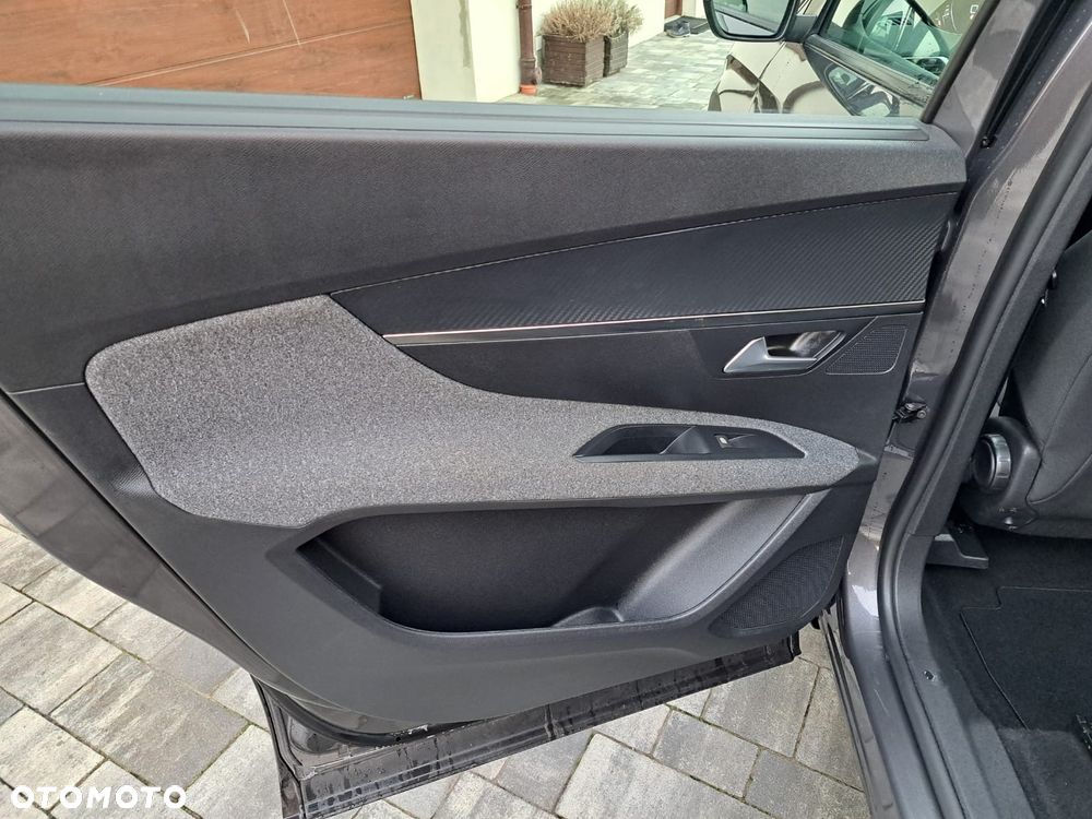 Peugeot 5008 - 9