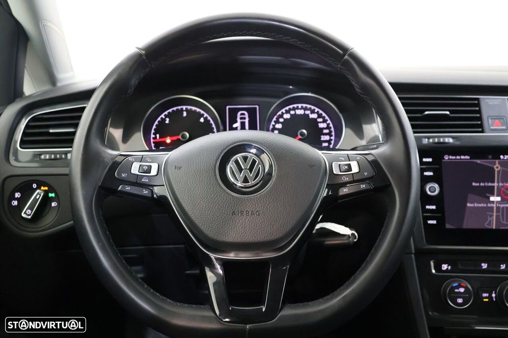 VW Golf 1.6 TDI Confortline - 10