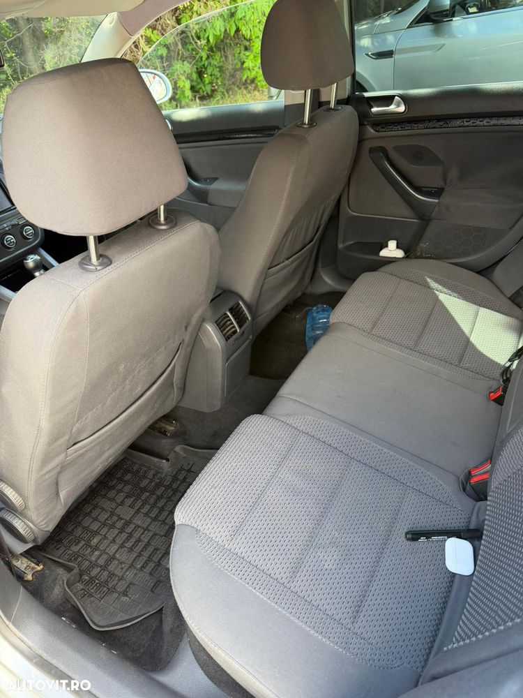 Volkswagen Jetta 2.0 TDI Comfortline - 7