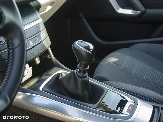 Peugeot 308 1.5 BlueHDi Allure S&S - 29