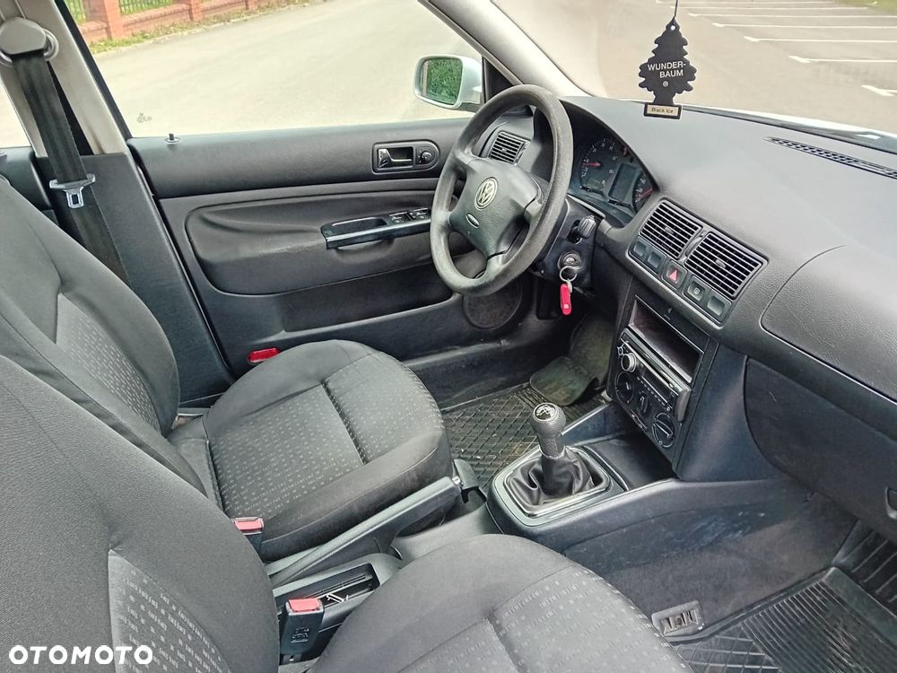 Volkswagen Golf 1.4 Comfortline - 16