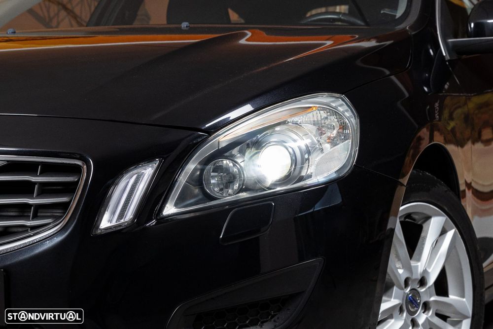 Volvo V60 2.0 D4 Kinetic - 6