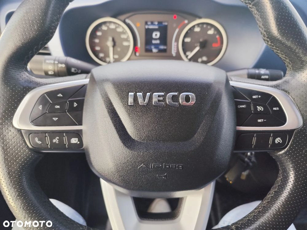 Iveco Daily 35S18 - 25