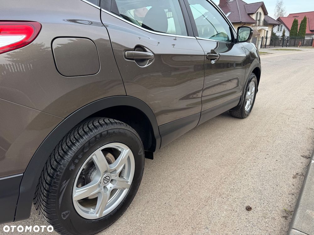 Nissan Qashqai 1.2 DIG-T N-Vision - 18