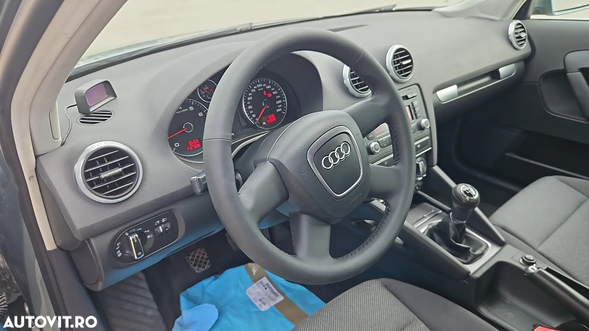 Audi A3 Sportback 1.6 Attraction - 12