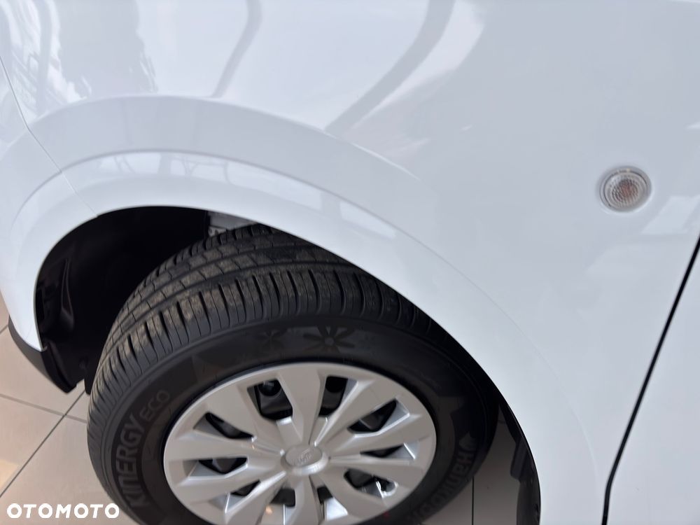 Ford Courier - 15