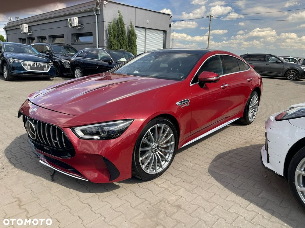 Mercedes-Benz AMG GT 63 4Matic+ Speedshift MCT 9G Sonderedition Rubellitrot - 9