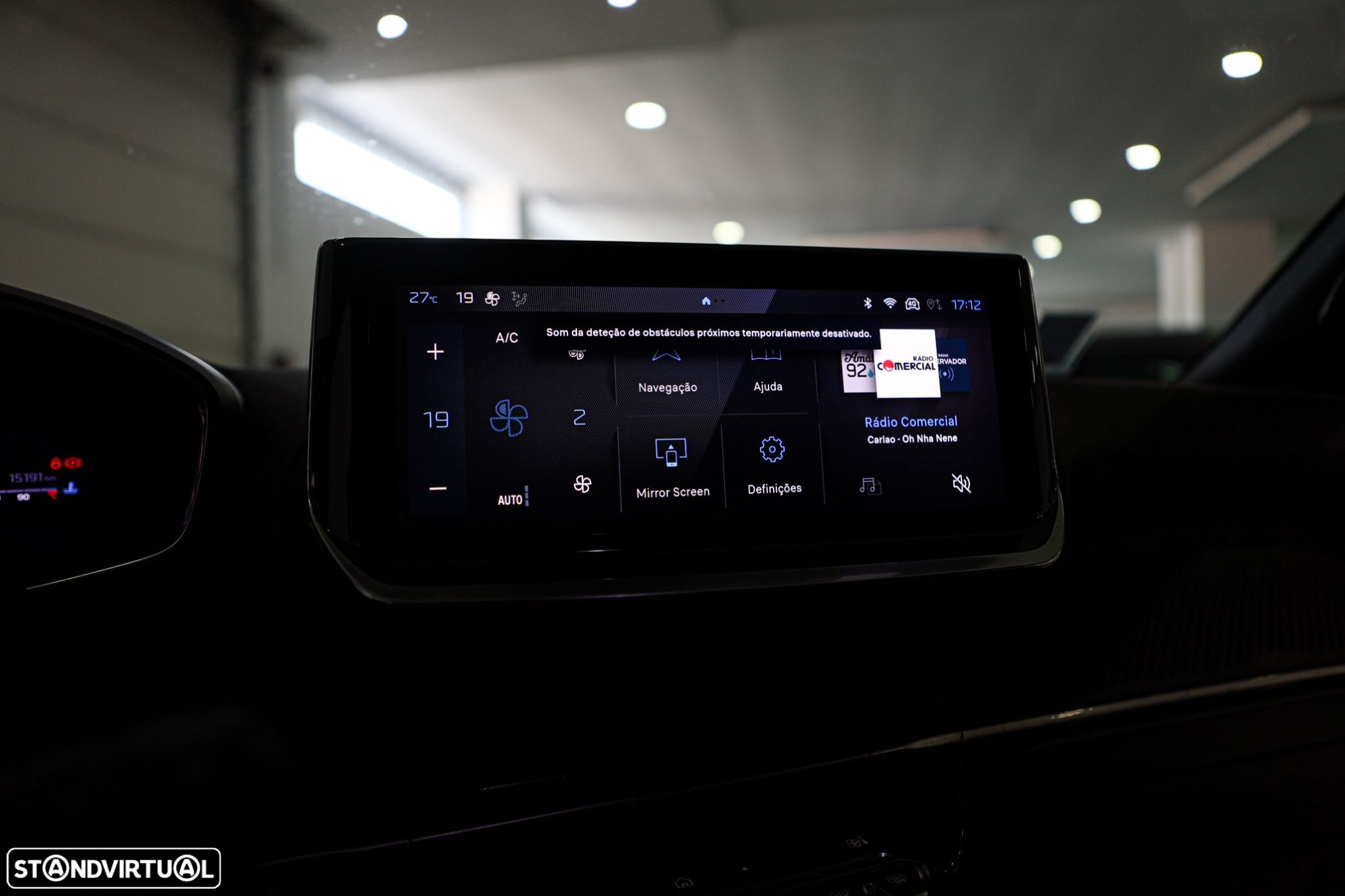 Peugeot 2008 1.2 PureTech Allure - 17