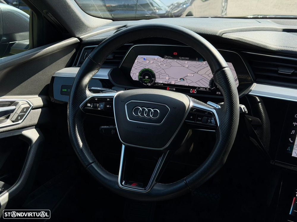 Audi e-tron 55 quattro S line - 28