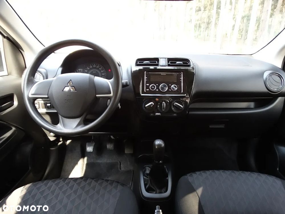 Mitsubishi Space Star - 12