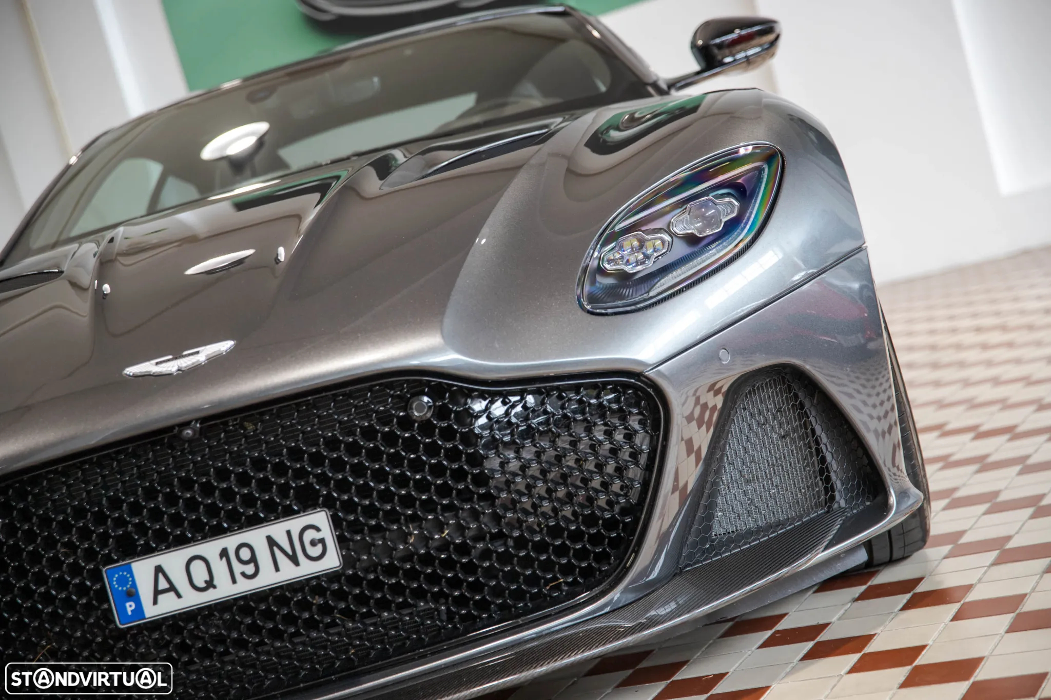 Aston Martin DBS Coupe Superleggera - 8