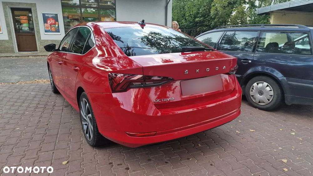 Skoda Octavia 2.0 TDI SCR Style DSG - 8