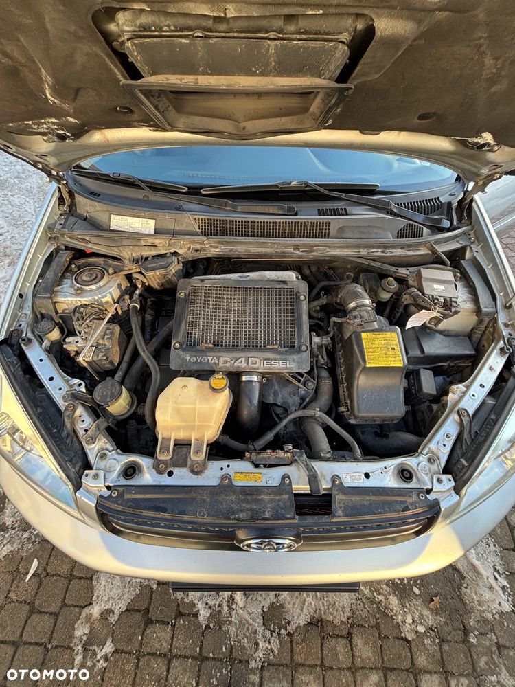 Toyota RAV4 2.0 D-4D 4x4 - 14
