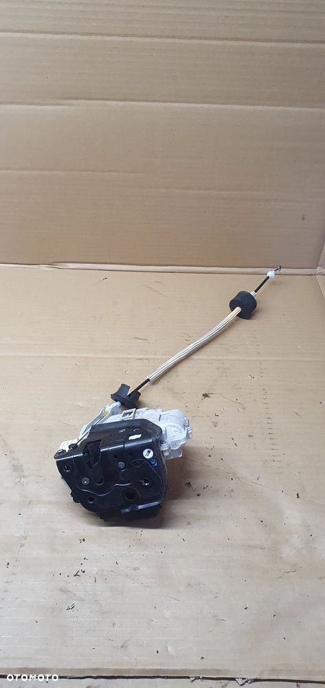 Zamek drzwi prawy przód przedni prawy Audi A6 C6 4F1837016 - 1