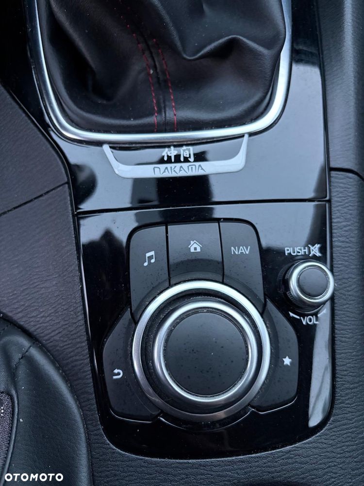 Mazda 3 SKYACTIV-D 150 NAKAMA - 37