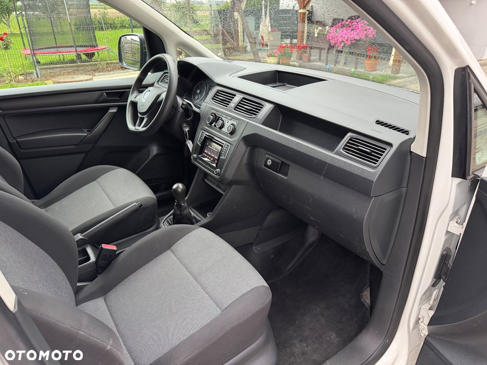 Volkswagen Caddy - 12