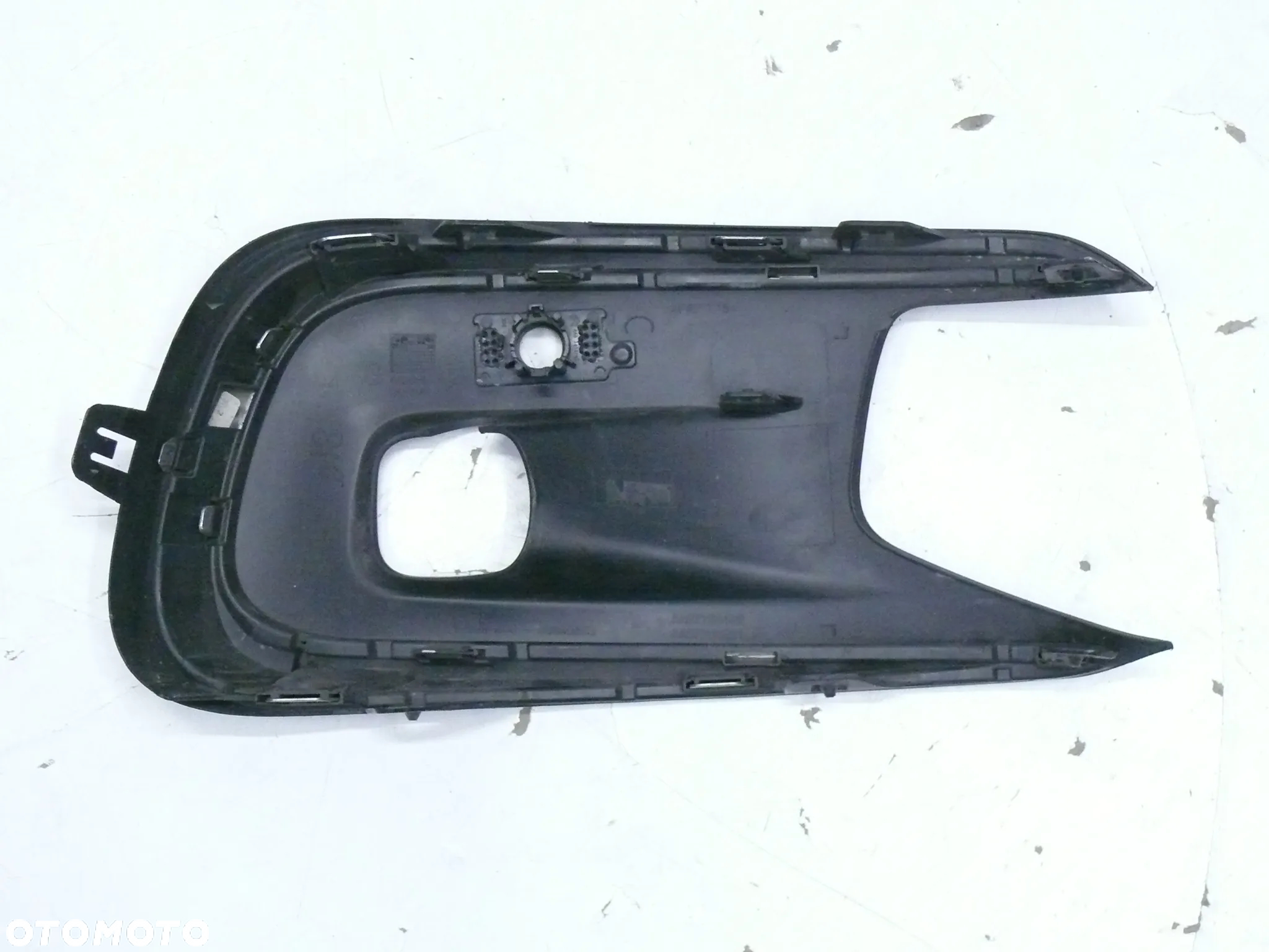 CITROEN C4 PICASSO II LIFT KRATKA ZDERZAKA LEWA - 2