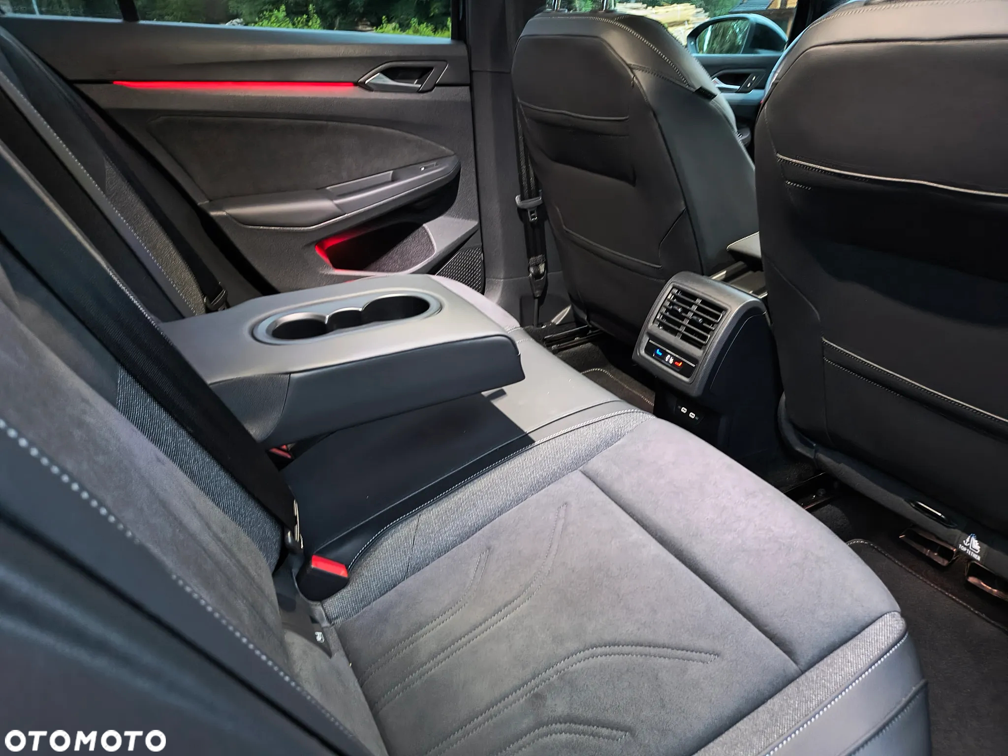 Volkswagen Golf VIII 1.5 TSI Edition 50 - 28