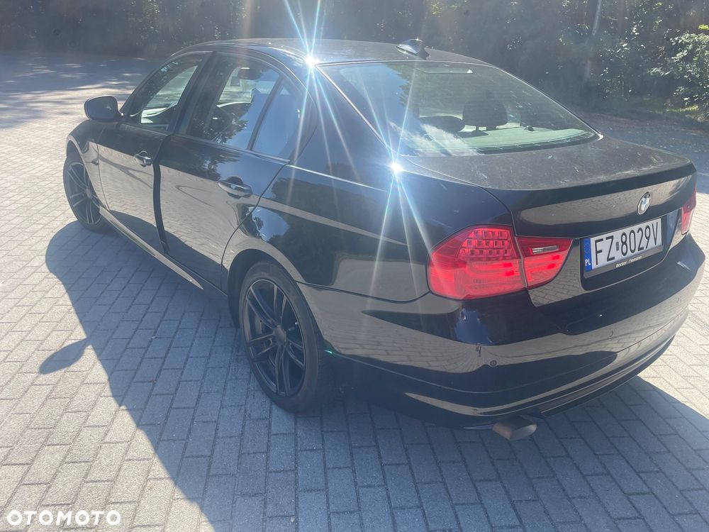 BMW Seria 3 318d DPF - 6